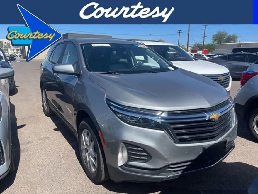 2024 Chevrolet Equinox LT photo 1