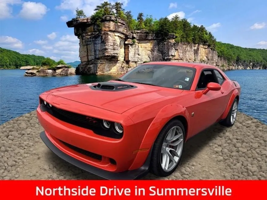 2022 Dodge Challenger R/T Scat Pack Widebody photo 1