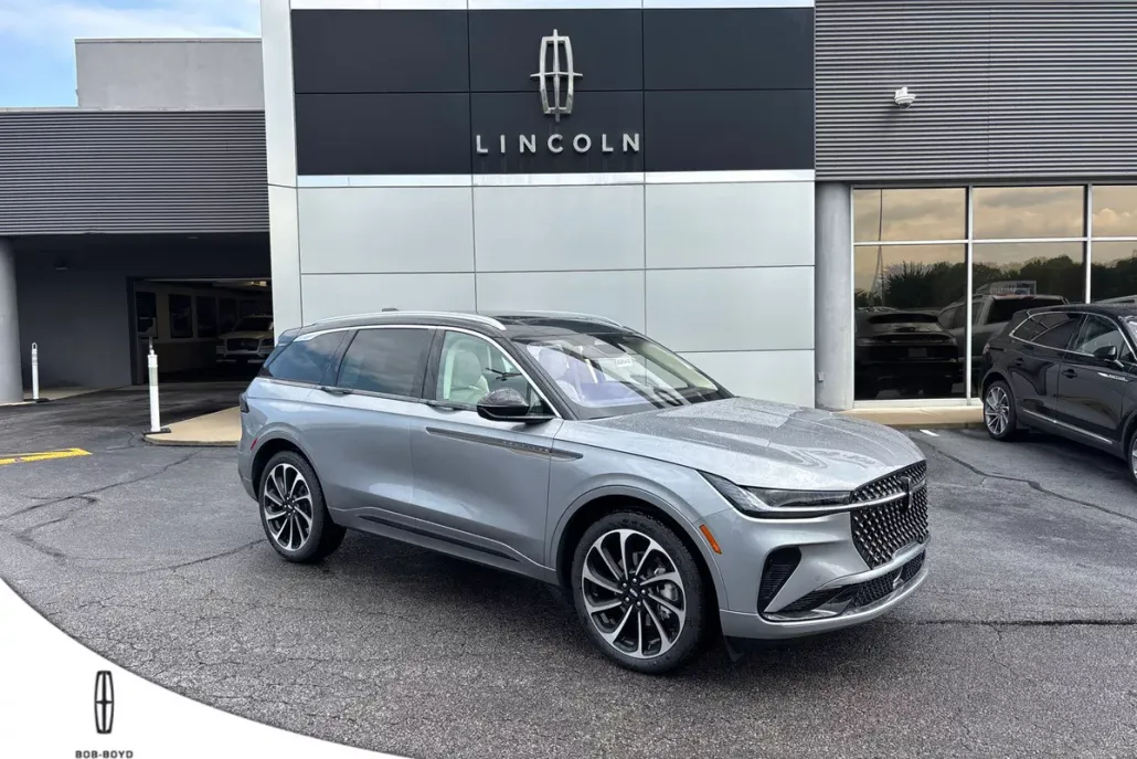 2025 Lincoln Nautilus Black Label photo 1