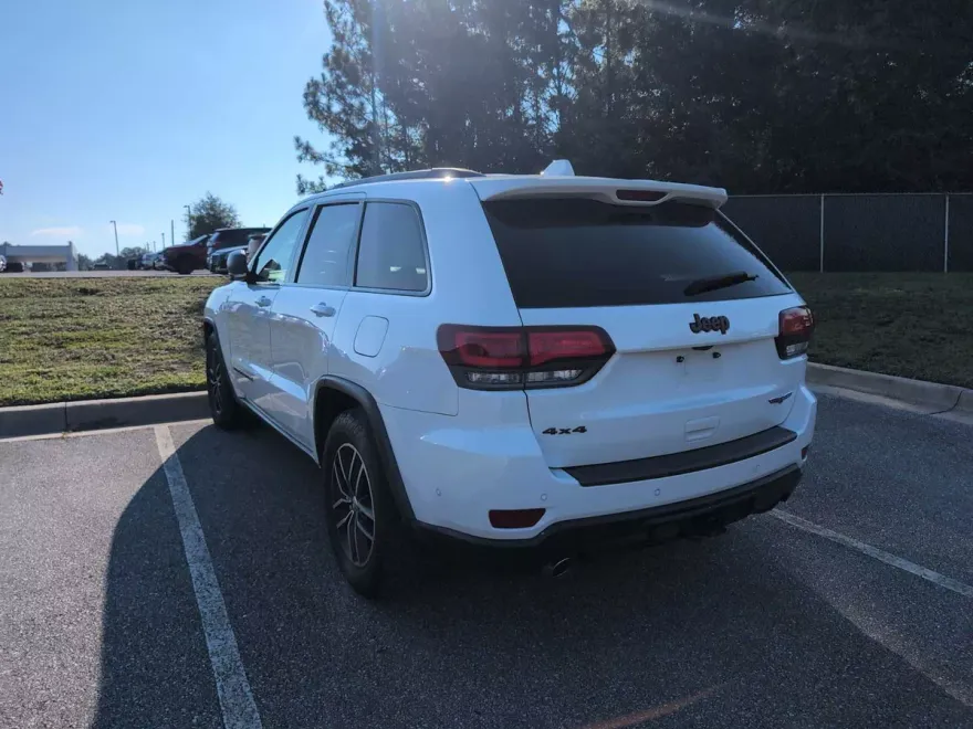 2017 Jeep Grand Cherokee Trailhawk photo 1