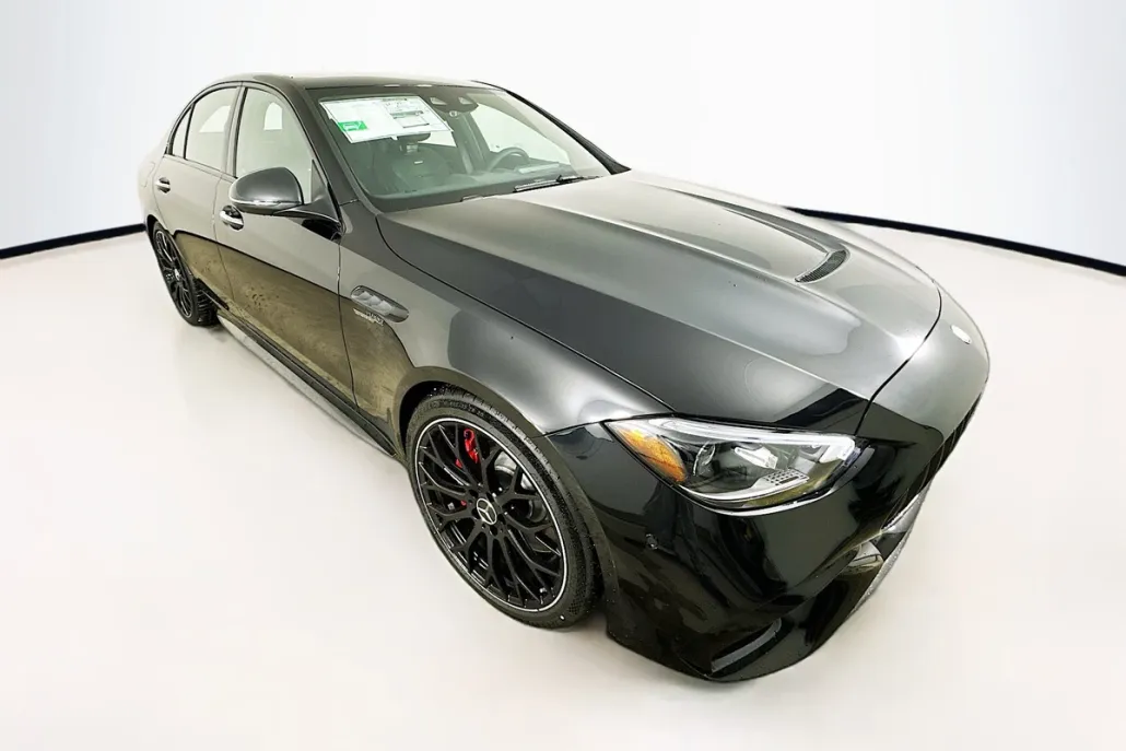 2025 Mercedes Benz C AMG 63 S E PERFORMANCE photo 1