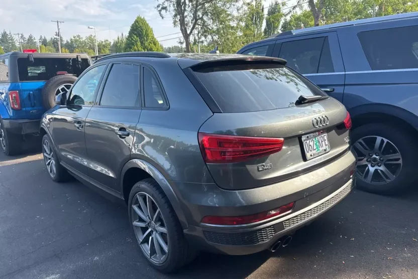 2018 Audi Q3 Premium Plus photo 1