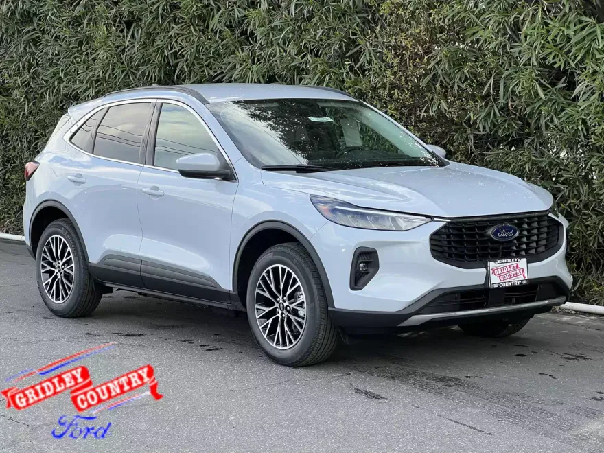 2025 Ford Escape photo 1
