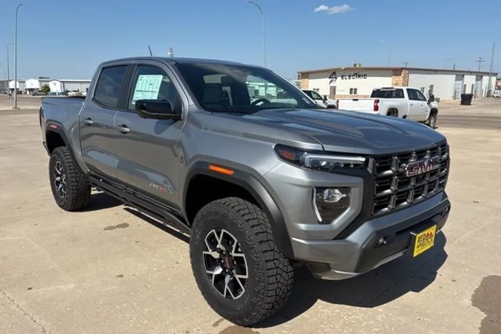 2025 Gmc Canyon AT4 photo 1