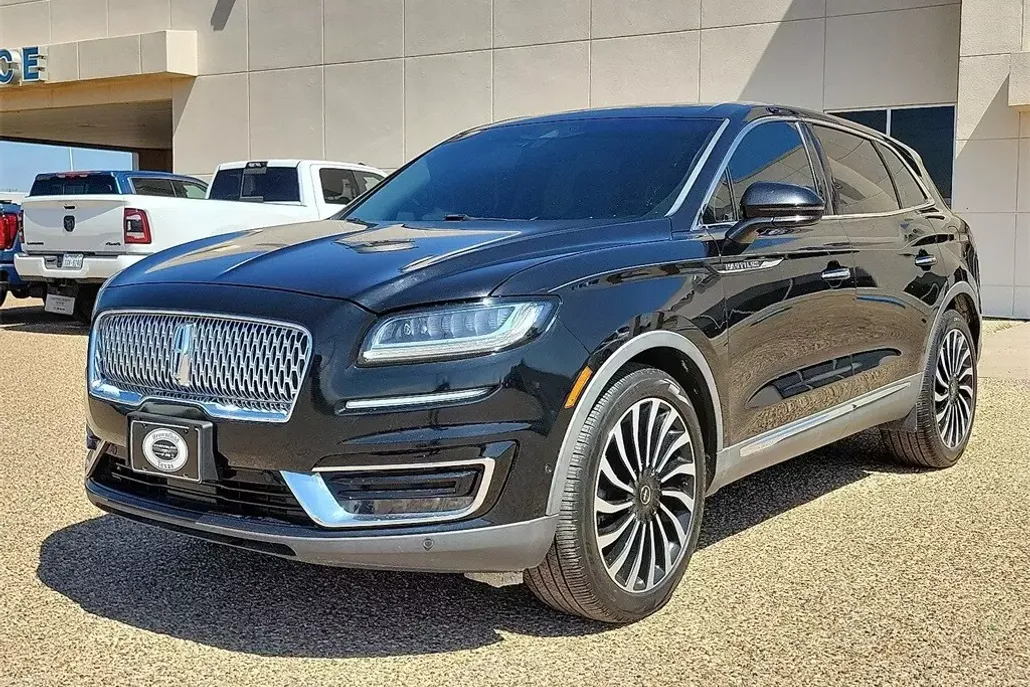 2019 Lincoln Nautilus Black Label photo 1