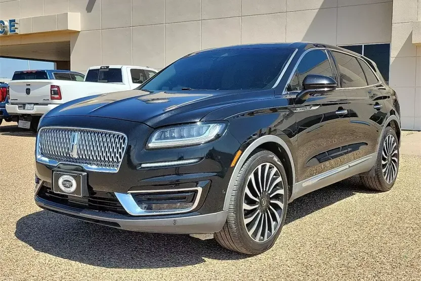 2019 Lincoln Nautilus Black Label photo 1
