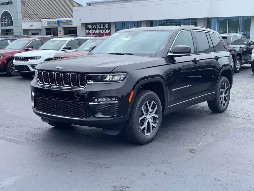 2025 Jeep Grand Cherokee Limited photo 1