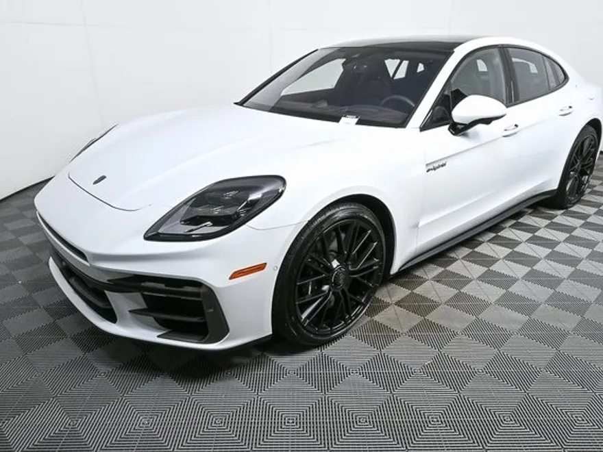2026 Porsche Panamera E-Hybrid Turbo photo 1
