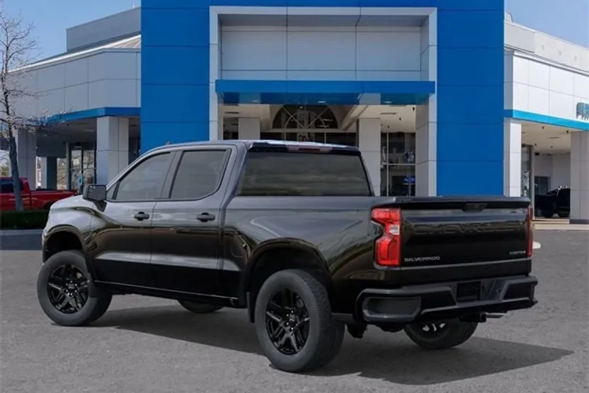 2026 Chevrolet Silverado 1500 Custom photo 1