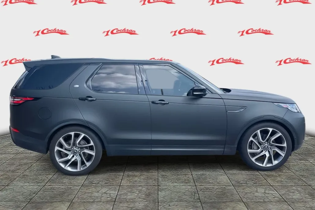 2020 Land Rover Discovery HSE Luxury photo 1