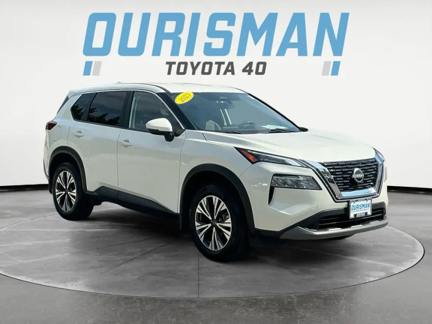 2023 Nissan Rogue SV photo 1