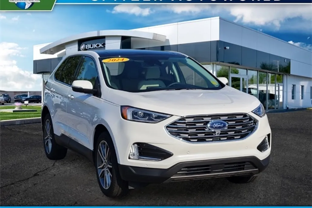 2024 Ford Edge Titanium photo 1