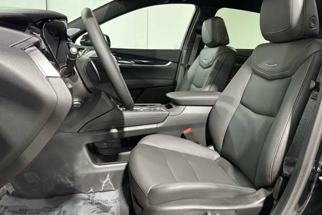 2025 Cadillac XT5 Premium Luxury photo 1