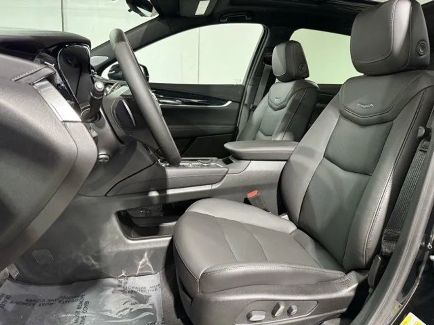 2025 Cadillac XT5 Premium Luxury photo 1