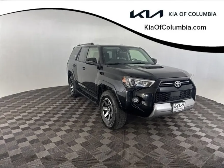 2024 Toyota 4Runner TRD Off-Road photo 1