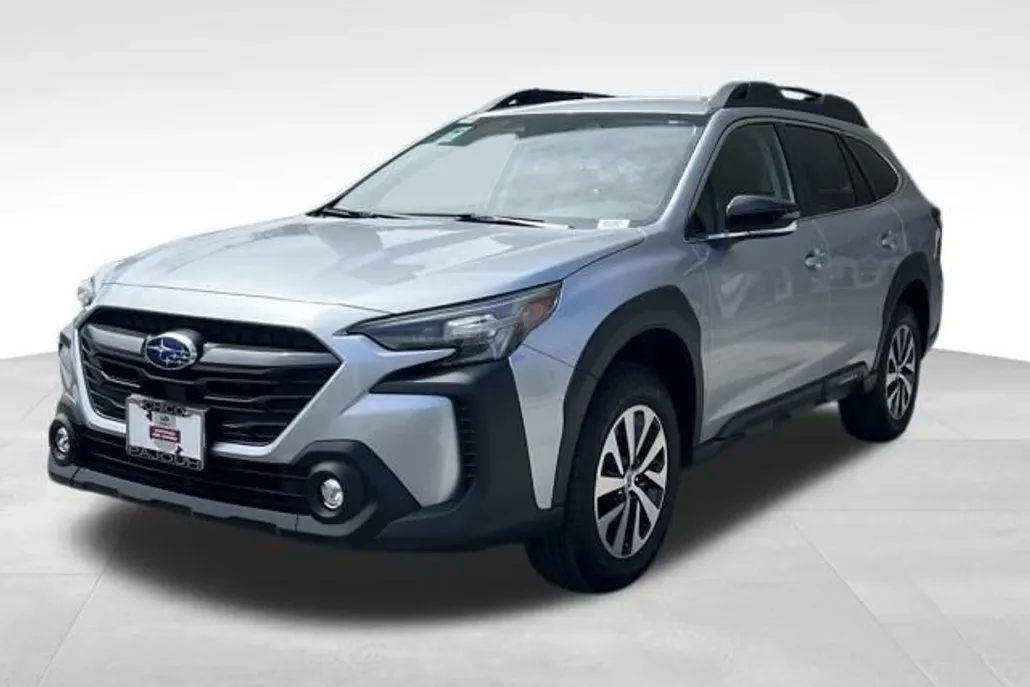 2025 Subaru Outback Premium photo 1