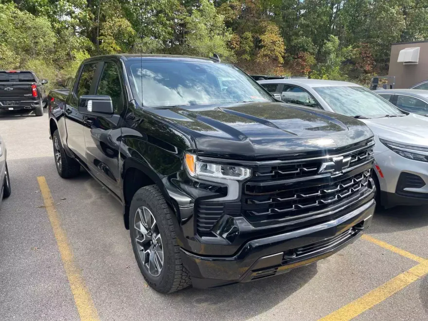 2023 Chevrolet Silverado 1500 RST photo 1