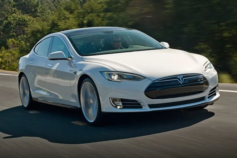 2014 Tesla Model S photo 1