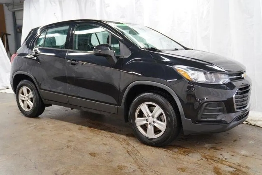 2018 Chevrolet Trax LS photo 1
