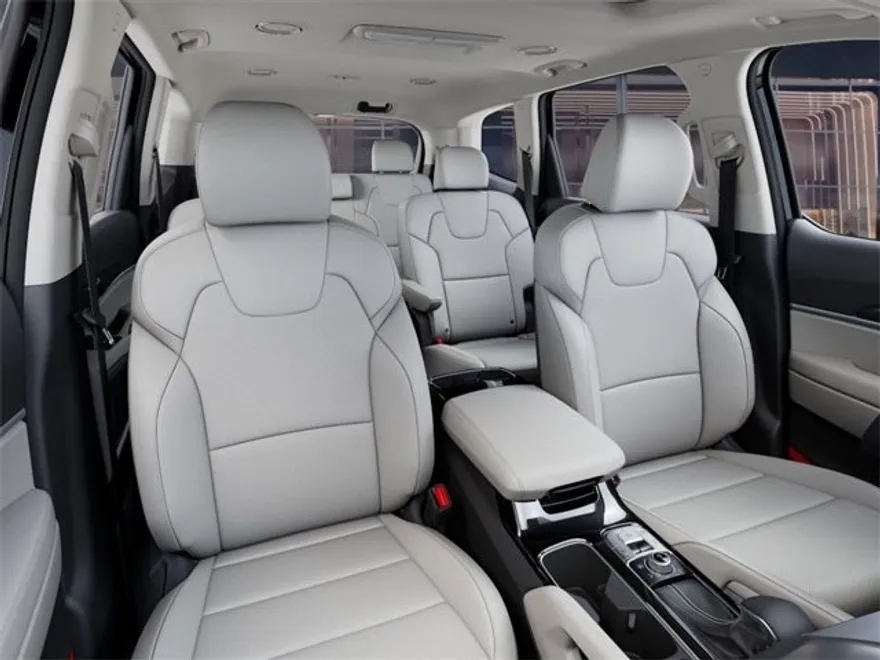 2025 Kia Telluride S photo 15