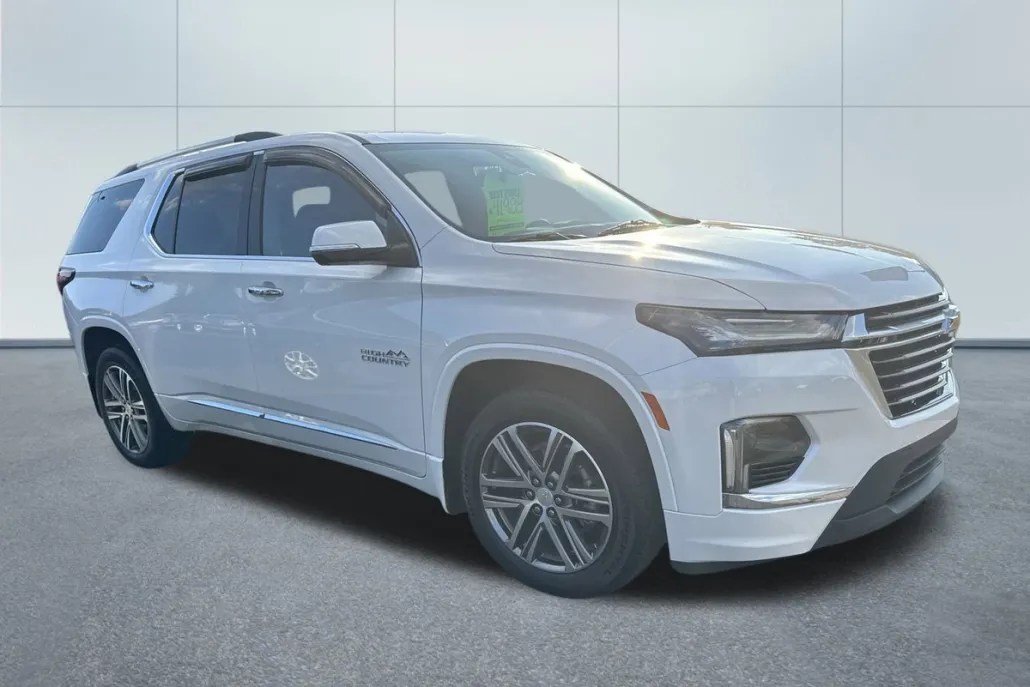 2023 Chevrolet Traverse High Country photo 1