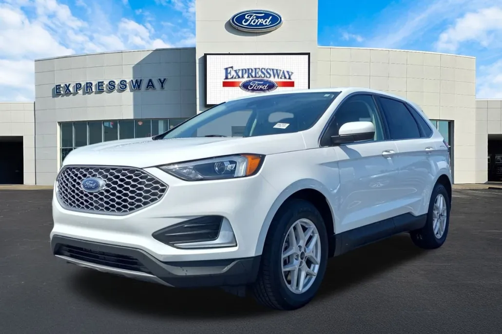2024 Ford Edge SEL photo 1