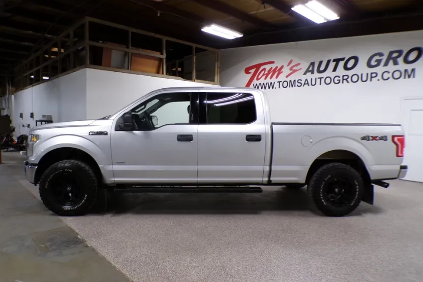 2016 Ford F-150 XLT photo 1