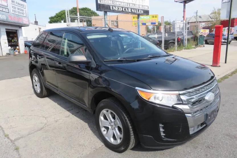 2013 Ford Edge SE photo 1
