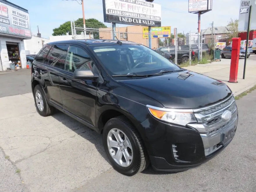 2013 Ford Edge SE photo 1