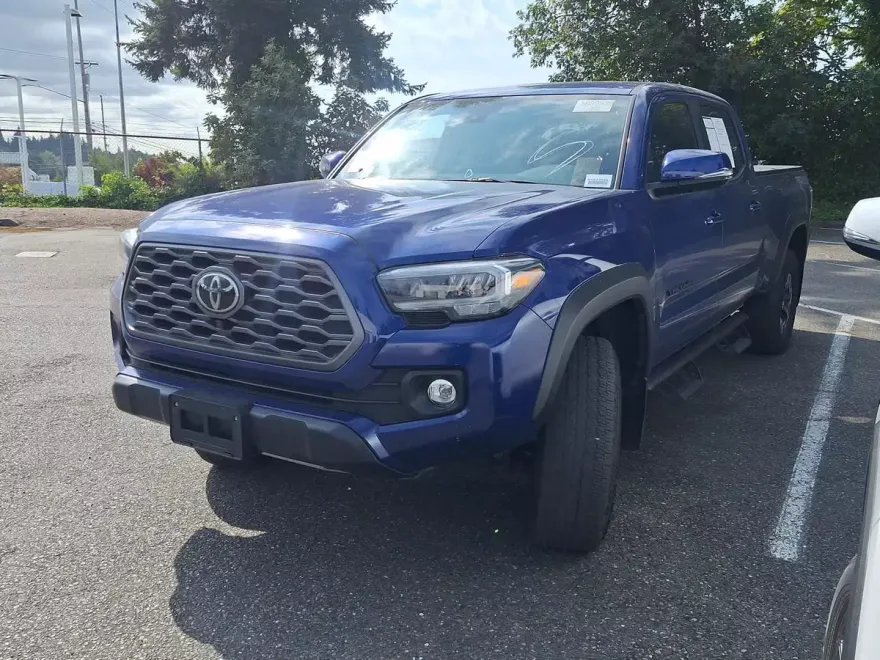 2023 Toyota Tacoma TRD V6 photo 1