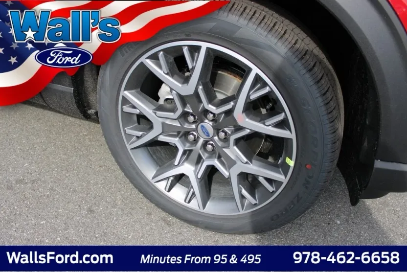 2025 Ford Explorer Platinum photo 1
