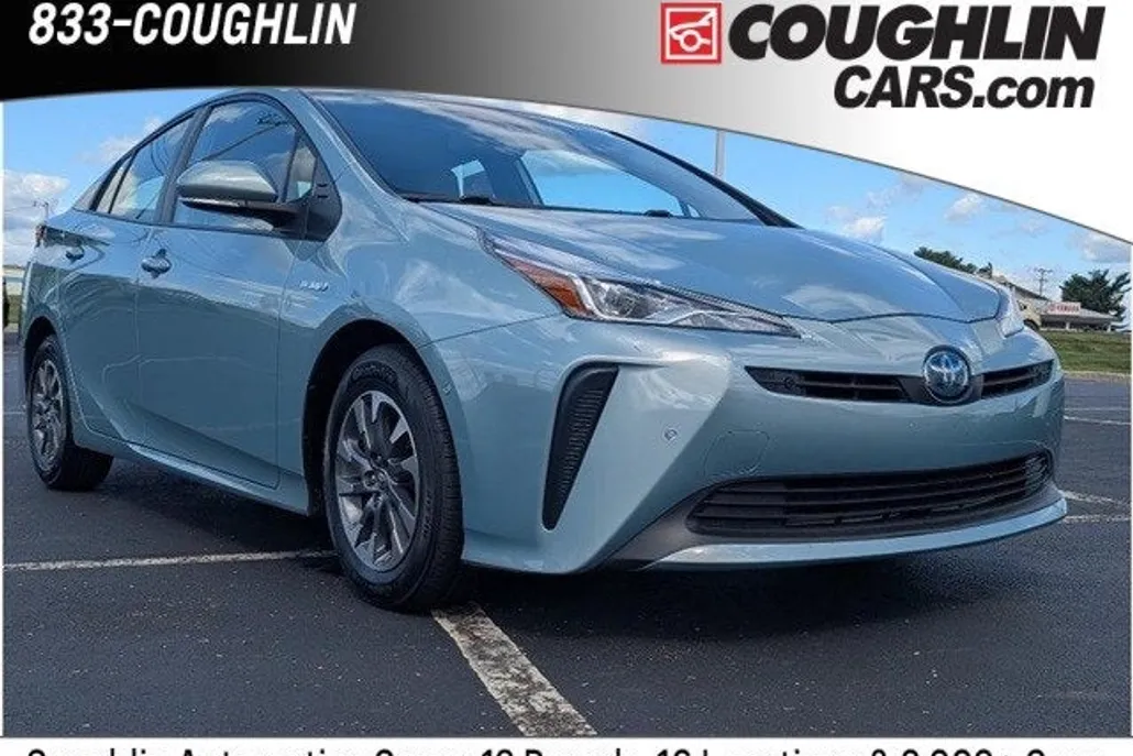 2021 Toyota Prius Limited photo 1