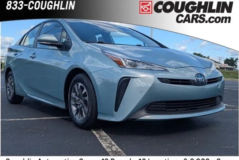 2021 Toyota Prius Limited photo 1