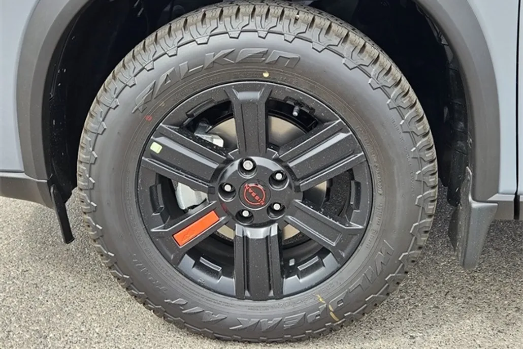 2026 Nissan Rogue SV photo 1