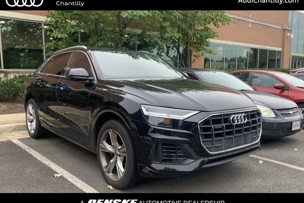 2019 Audi Q8 Premium photo 1