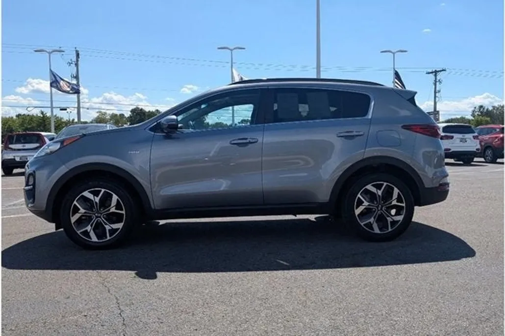 2022 Kia Sportage EX photo 1