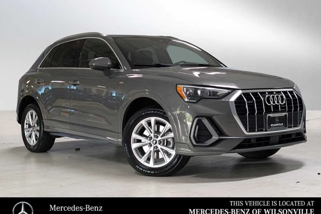 2022 Audi Q3 S line Premium photo 1