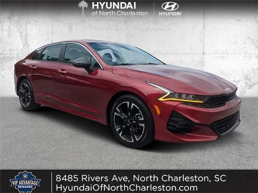 2022 Kia K5 GT-Line photo 1