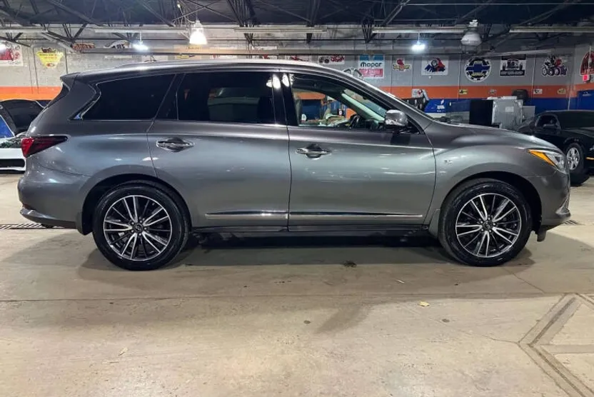 2019 Infiniti QX60 Luxe photo 1