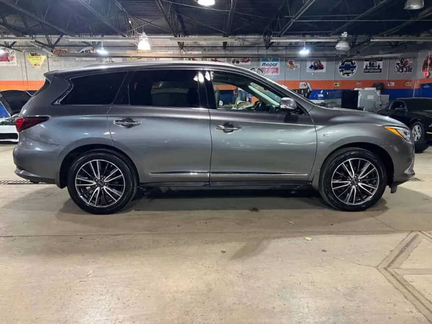 2019 Infiniti QX60 Luxe photo 1