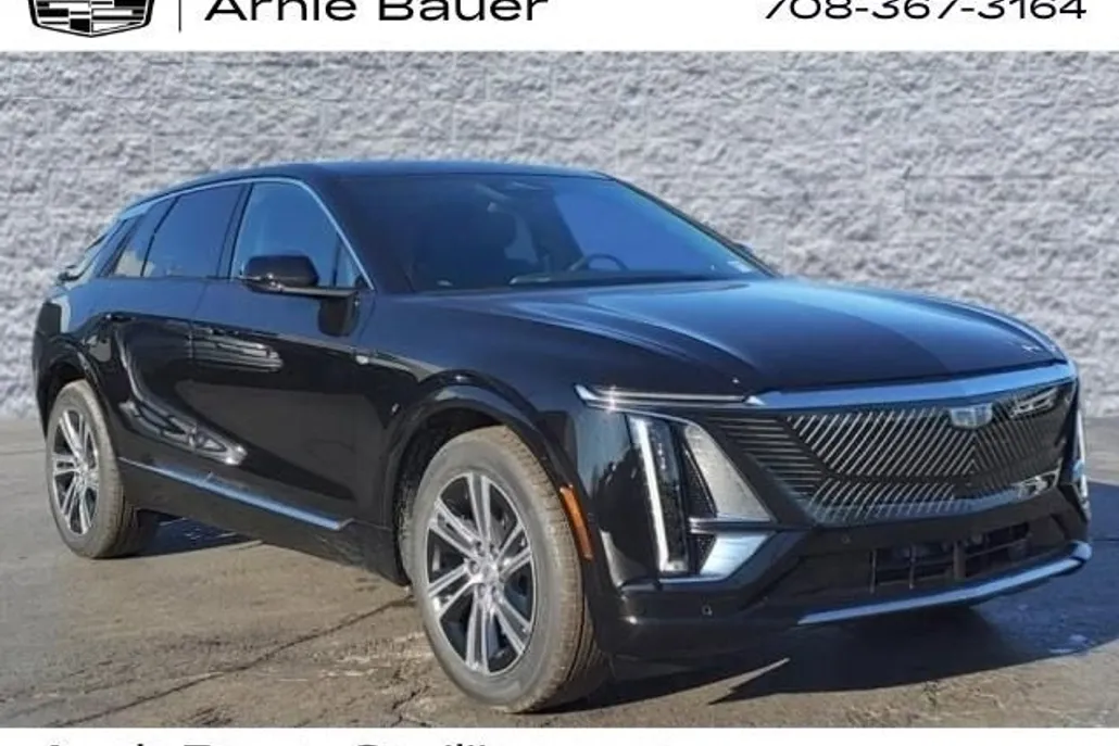 2025 Cadillac Lyriq Luxury photo 1