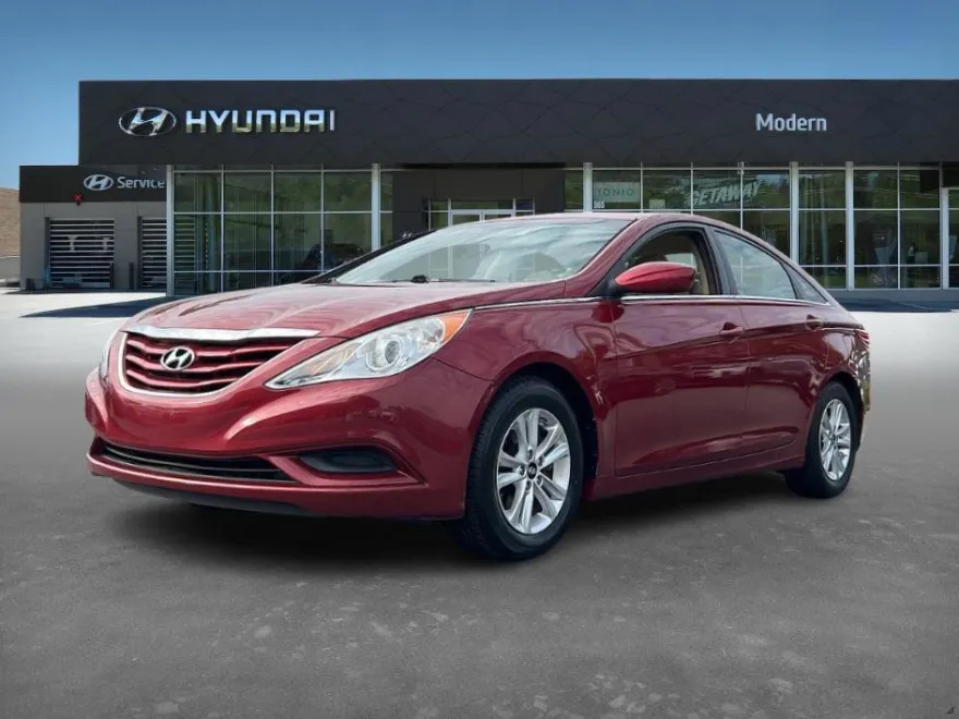 2013 Hyundai Sonata GLS photo 1
