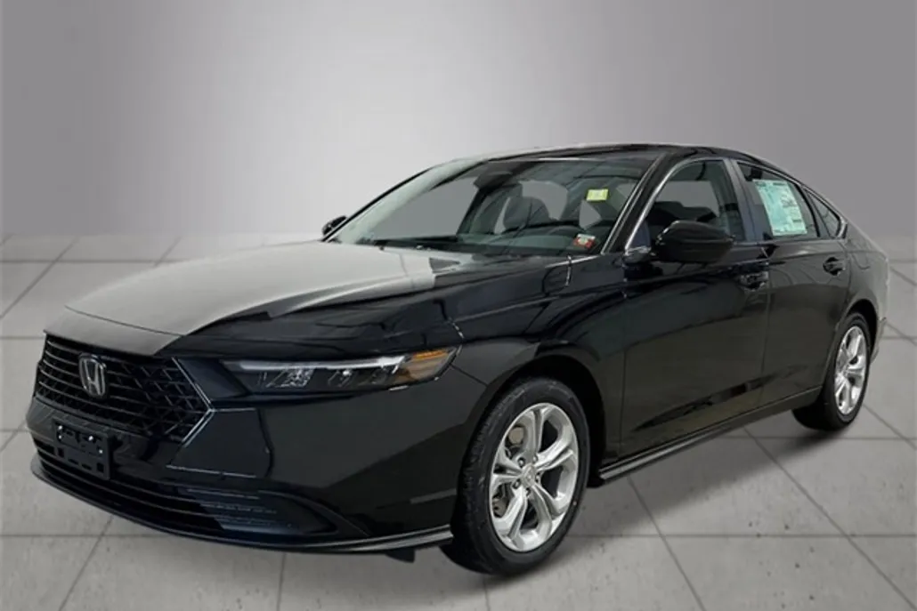 2025 Honda Accord LX photo 1