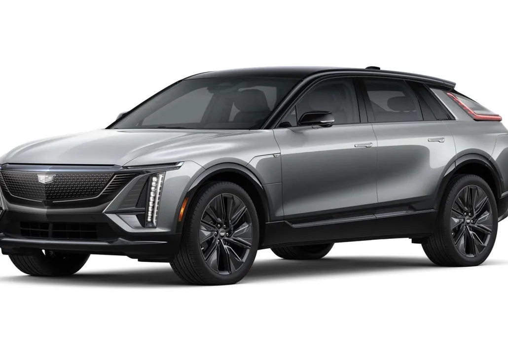 2025 Cadillac Lyriq Sport photo 1