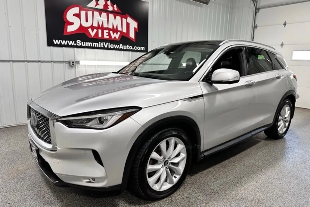 2019 Infiniti QX50 Essential photo 1