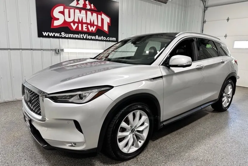 2019 Infiniti QX50 Essential photo 1