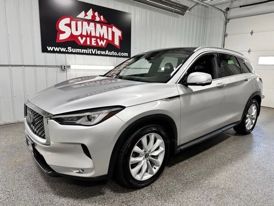 2019 Infiniti QX50 Essential photo 1
