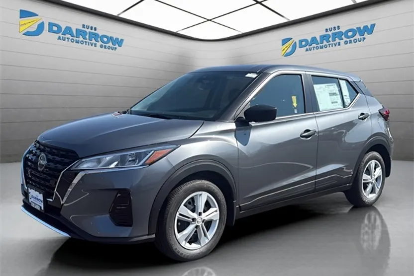 2025 Nissan Kicks Play S photo 1