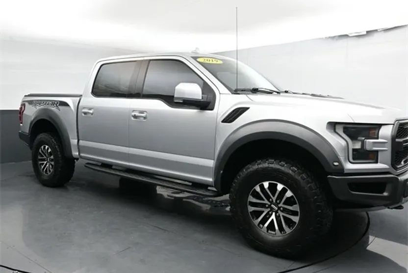 2019 Ford F-150 Raptor photo 1