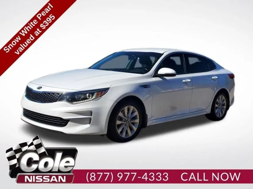 2018 Kia Optima EX photo 1